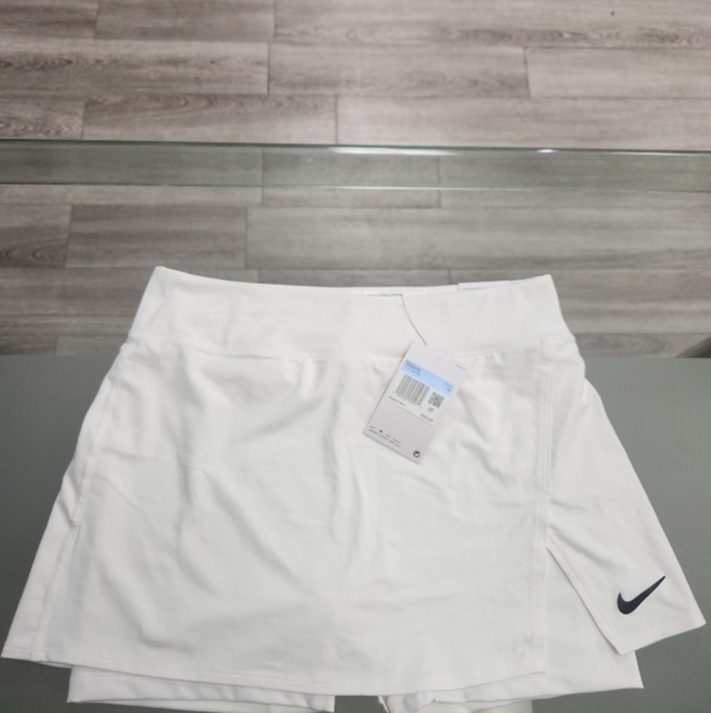 Nike Women's Skorts Size M